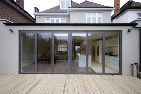 Bi-fold door